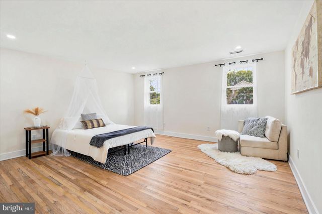 1919 COBDEN, Glenside, PA 19038