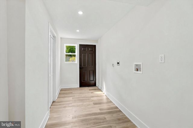 1919 COBDEN, Glenside, PA 19038