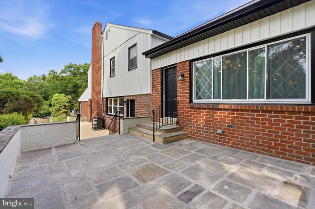 1919 COBDEN, Glenside, PA 19038