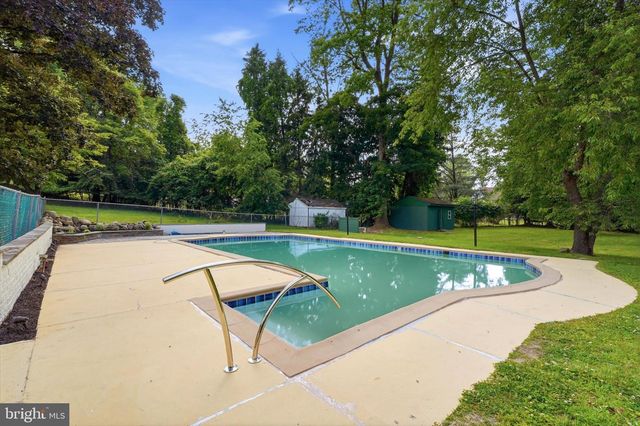 1919 COBDEN, Glenside, PA 19038
