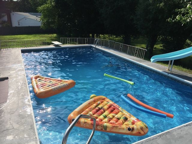 304 High Street, Randolph, MA 02368