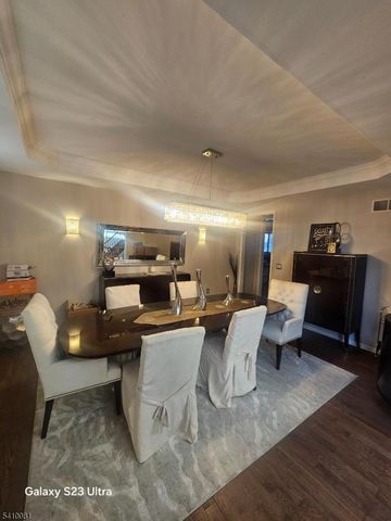 23 Hearthstone Dr, North Haledon Boro, NJ 07508