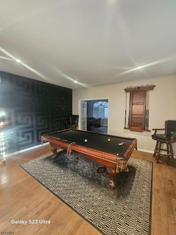 23 Hearthstone Dr, North Haledon Boro, NJ 07508