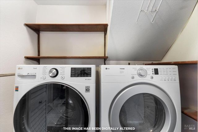 166 Davis Ln, Penngrove, CA 94951