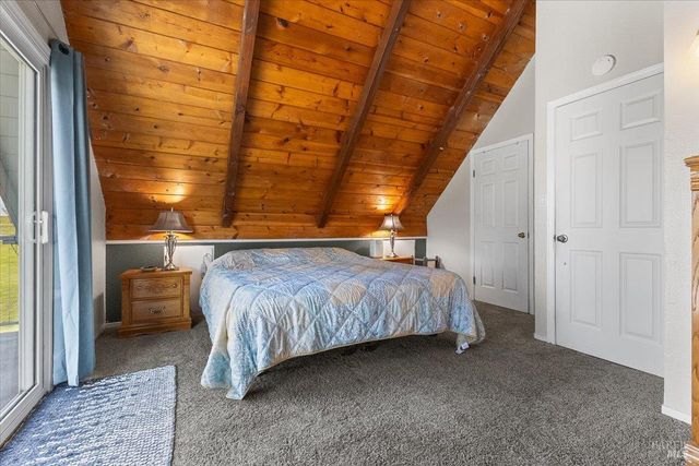 166 Davis Ln, Penngrove, CA 94951