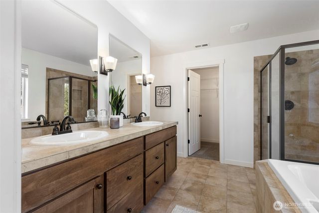 4532 NW Arriva Way, Silverdale, WA 98383