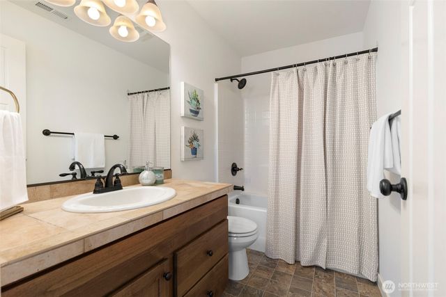 4532 NW Arriva Way, Silverdale, WA 98383