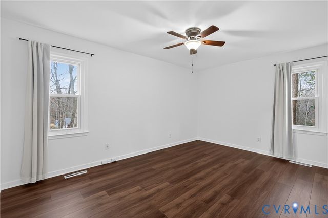 1303 Staffordshire Ct, Midlothian, VA 23113