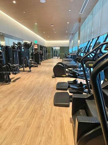 77 SE 5 1915, Miami, FL 33131