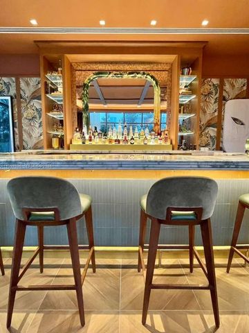 77 SE 5 1915, Miami, FL 33131