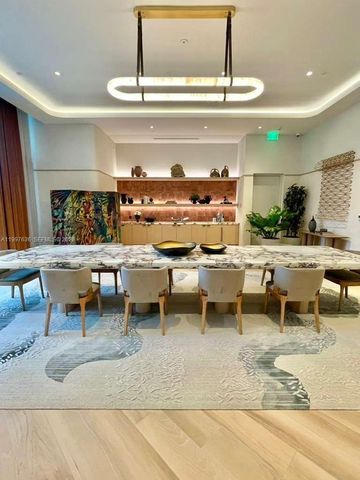 77 SE 5 1915, Miami, FL 33131