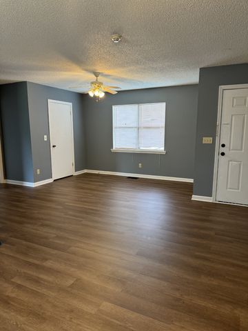 423 Smartt Station Rd, Morrison, TN 37357