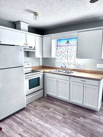 423 Smartt Station Rd, Morrison, TN 37357