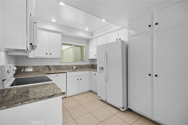 5371 Punta Alta 3B, Laguna Woods, CA 92637