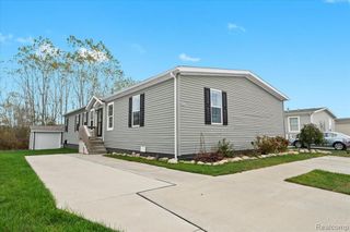 12361 Oak Ridge Circle, South Lyon, MI 48178