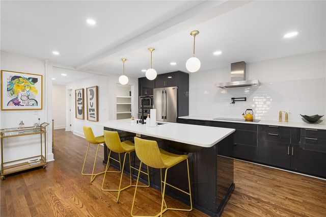 23 Mt. Vernon Street, Newport, RI 02840