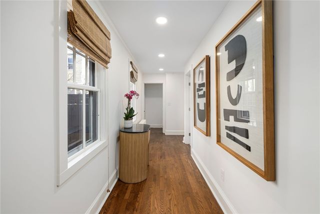 23 Mt. Vernon Street, Newport, RI 02840