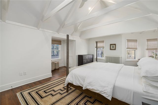 23 Mt. Vernon Street, Newport, RI 02840