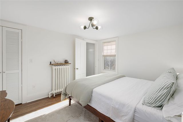 23 Mt. Vernon Street, Newport, RI 02840