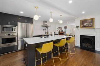 23 Mt. Vernon Street, Newport, RI 02840