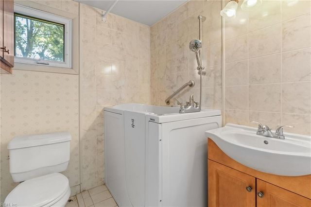 505 Edinburgh PL, Virginia Beach, VA 23452
