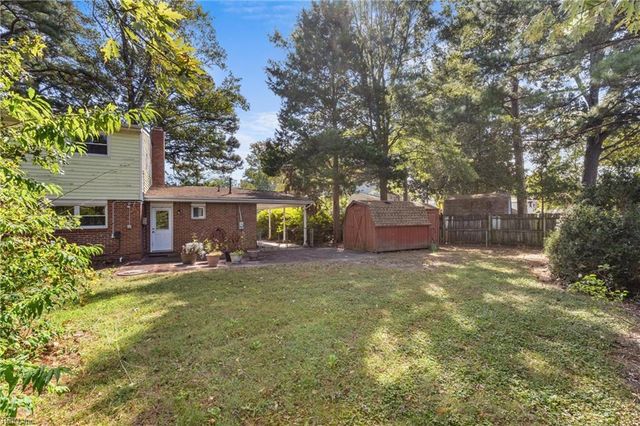505 Edinburgh PL, Virginia Beach, VA 23452