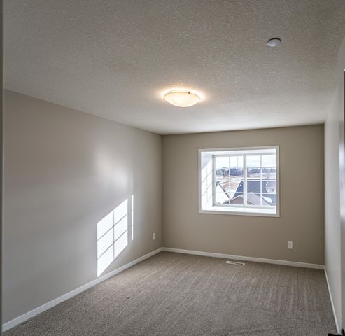 697 Shardlow Place NE, Byron, MN 55920