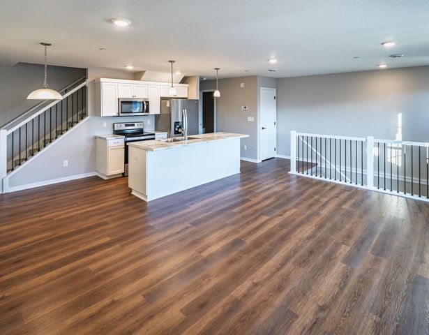 697 Shardlow Place NE, Byron, MN 55920