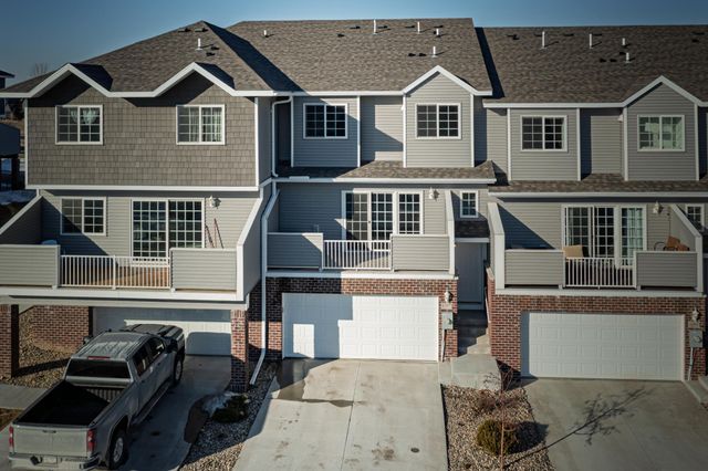 697 Shardlow Place NE, Byron, MN 55920