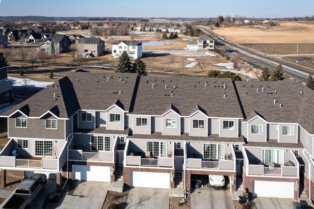 697 Shardlow Place NE, Byron, MN 55920