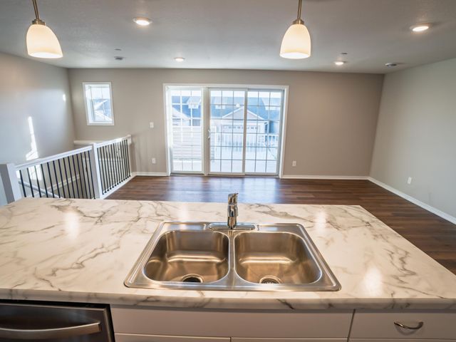 697 Shardlow Place NE, Byron, MN 55920