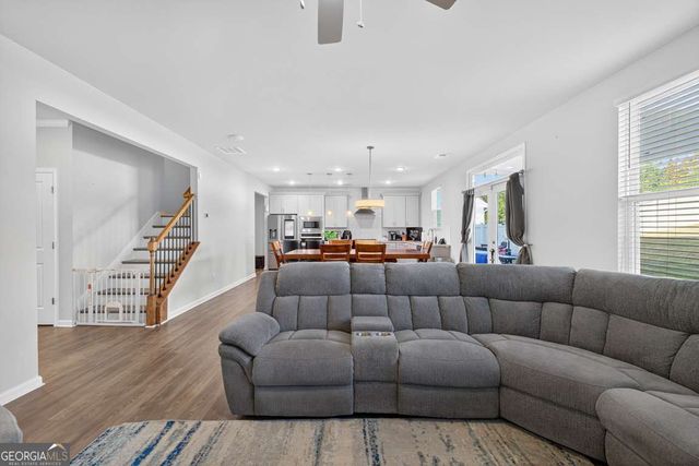 140 Camdale Court, Mcdonough, GA 30252