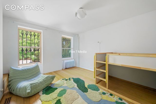 304 Clinton Avenue, New York City, NY 11205