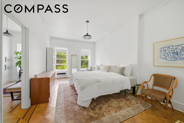 304 Clinton Avenue, New York City, NY 11205