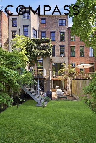 304 Clinton Avenue, New York City, NY 11205