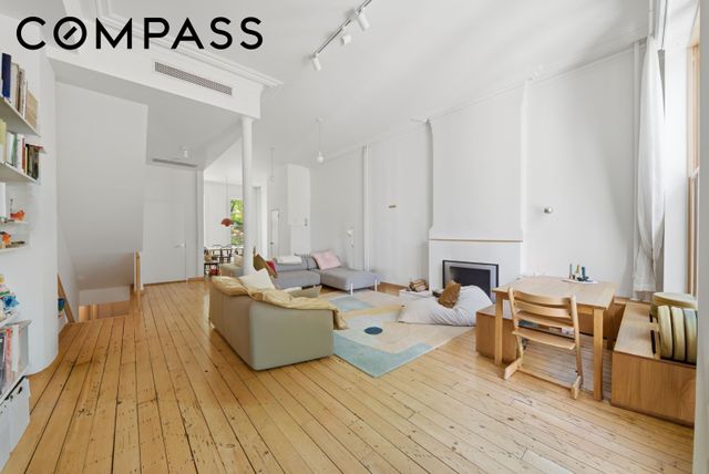 304 Clinton Avenue, New York City, NY 11205