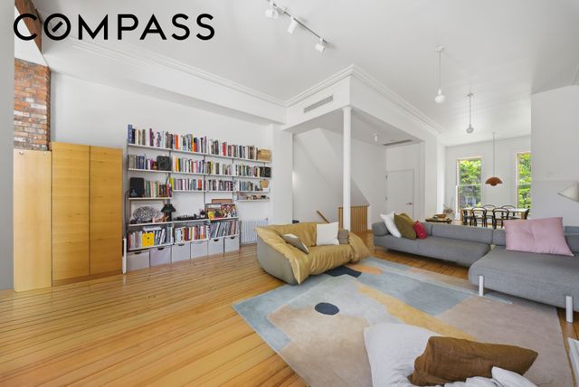 304 Clinton Avenue, New York City, NY 11205