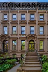 304 Clinton Avenue, New York City, NY 11205
