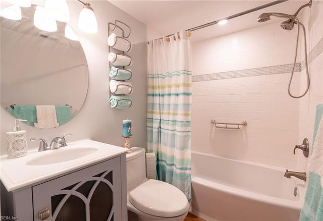 1013 Autumn Woods Ln Apt 103, Virginia Beach, VA 23454