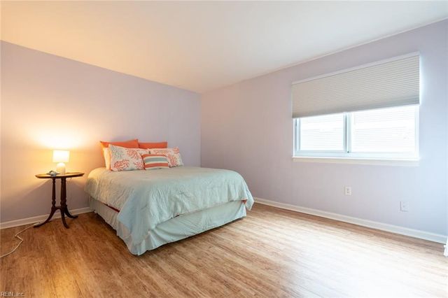 1013 Autumn Woods Ln Apt 103, Virginia Beach, VA 23454