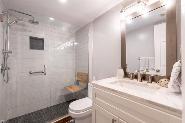 1013 Autumn Woods Ln Apt 103, Virginia Beach, VA 23454
