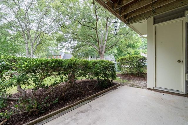 1013 Autumn Woods Ln Apt 103, Virginia Beach, VA 23454