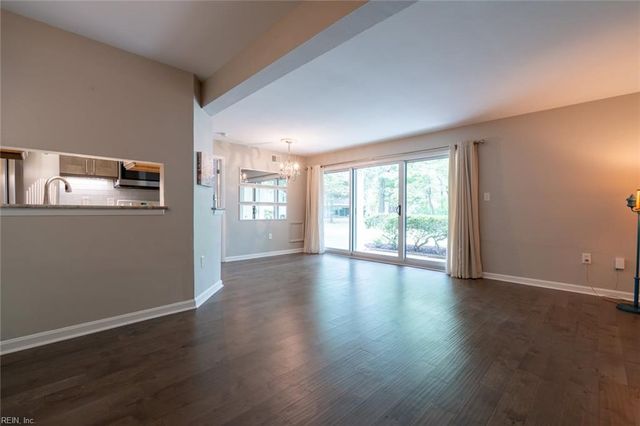1013 Autumn Woods Ln Apt 103, Virginia Beach, VA 23454