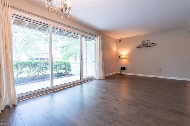 1013 Autumn Woods Ln Apt 103, Virginia Beach, VA 23454