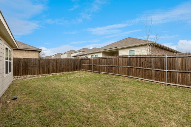 5324 Shady Springs Trail, Fort Worth, TX 76179