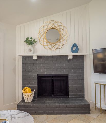 11409 Parmigan DR B, Austin, TX 78758