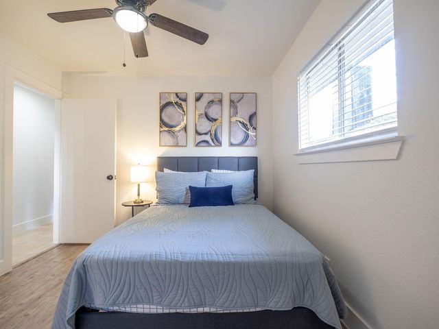 11409 Parmigan DR B, Austin, TX 78758