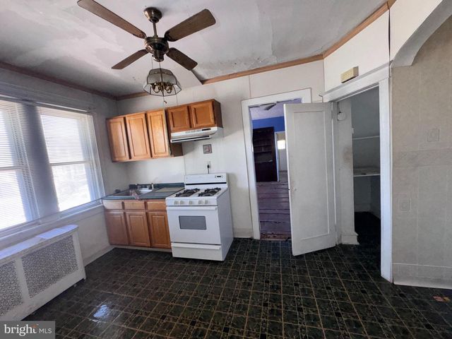 5490 MORSE ST, Philadelphia, PA 19131