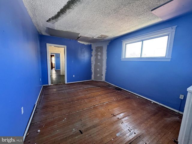 5490 MORSE ST, Philadelphia, PA 19131