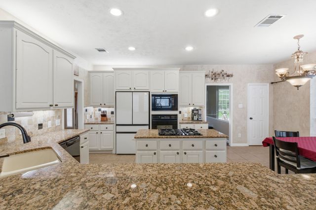 1537 Lakeview Drive, Keller, TX 76248